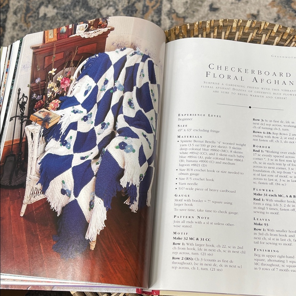 Introduction to Crochet Patterns Book - Picture 10 of 16